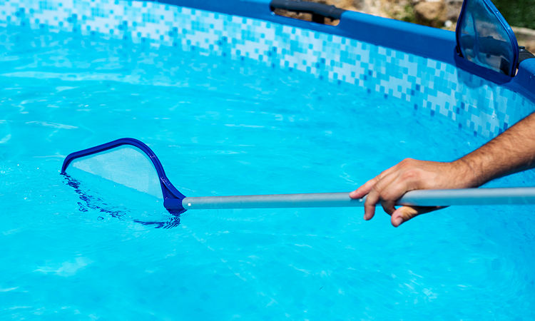 Empresa limpieza de piscinas Móstoles comunidades y particulares